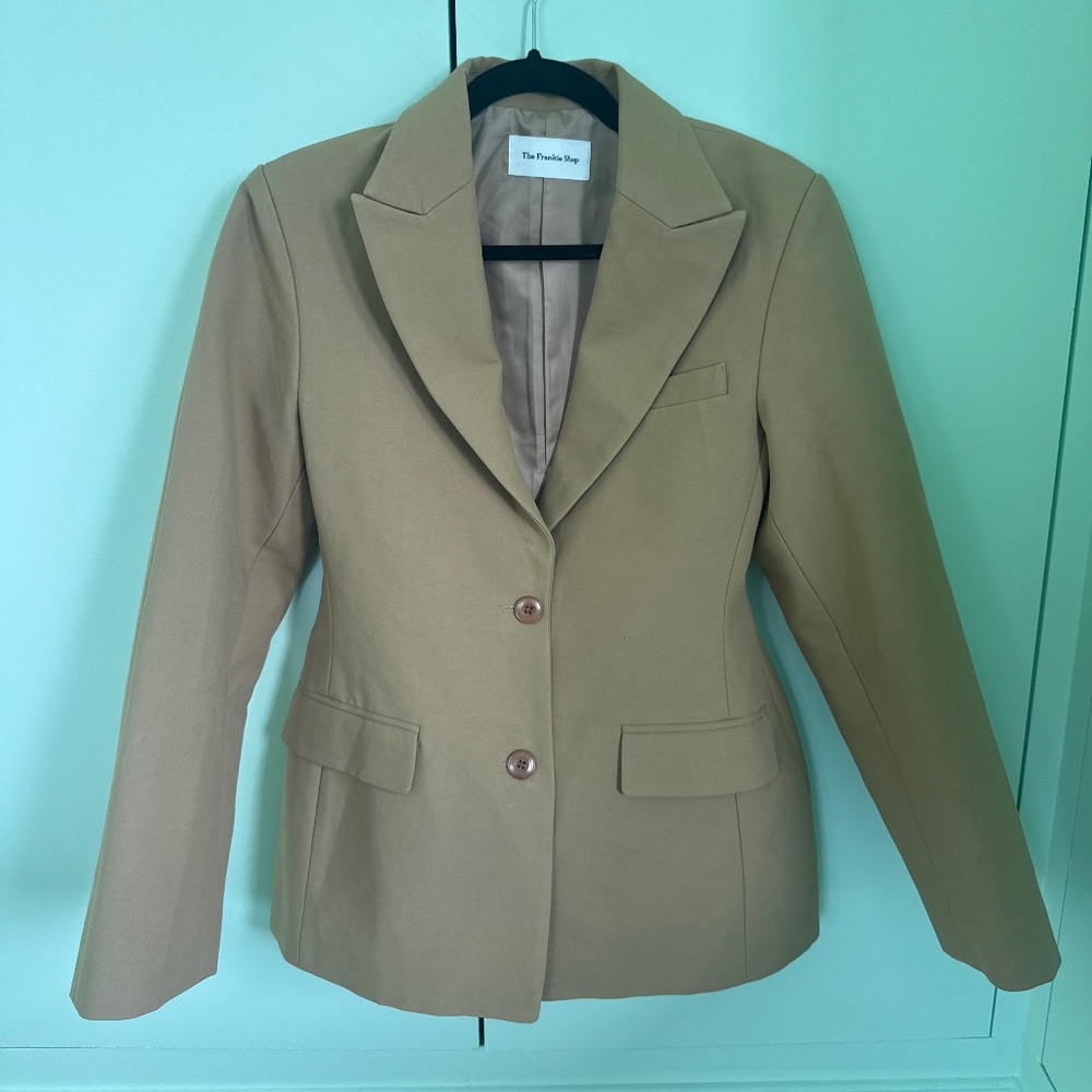 Frankie shop s curve blazer